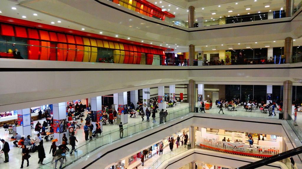 Koroush Shopping Center on quieter days. Credit: Skyscrapercity.com Koroush Shopping Center on quieter days. Credit: Skyscrapercity.com