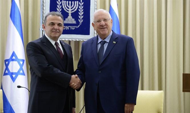 Newly appointed Turkish Ambassador Kemal Okem presents his credentials to Israeli President Reuven Rivlin Newly appointed Turkish Ambassador Kemal Okem presents his credentials to Israeli President Reuven Rivlin