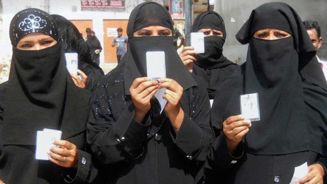 Saudi women participate in elections (Youtube.com) Saudi women participate in elections (Youtube.com)