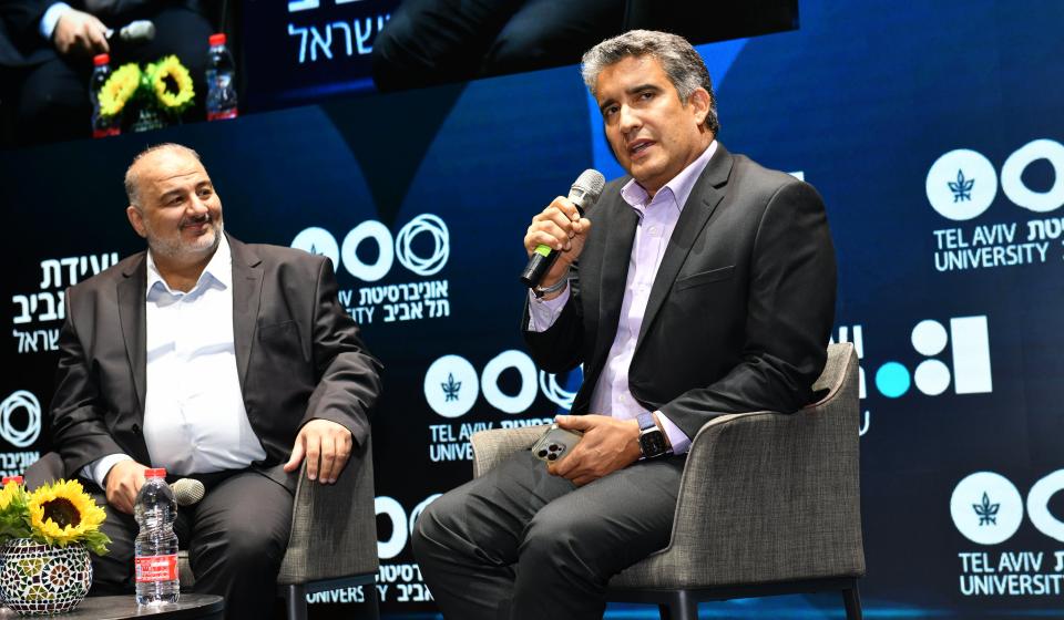 ד"ר הראל חורב וחה"כ ד"ר מנצור עבאס